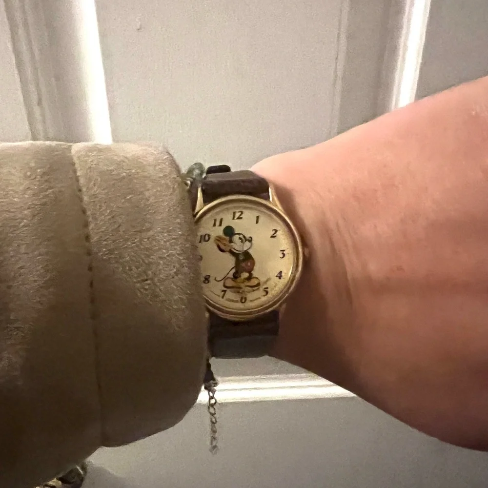 VINTAGE MICKEY MOUSE LORUS SEIKO 80’